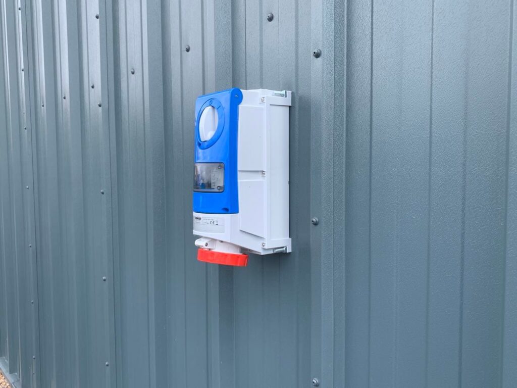 32A outside socket